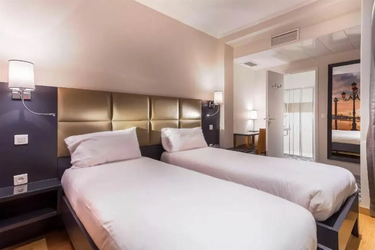 Hotel Jenner Parijs