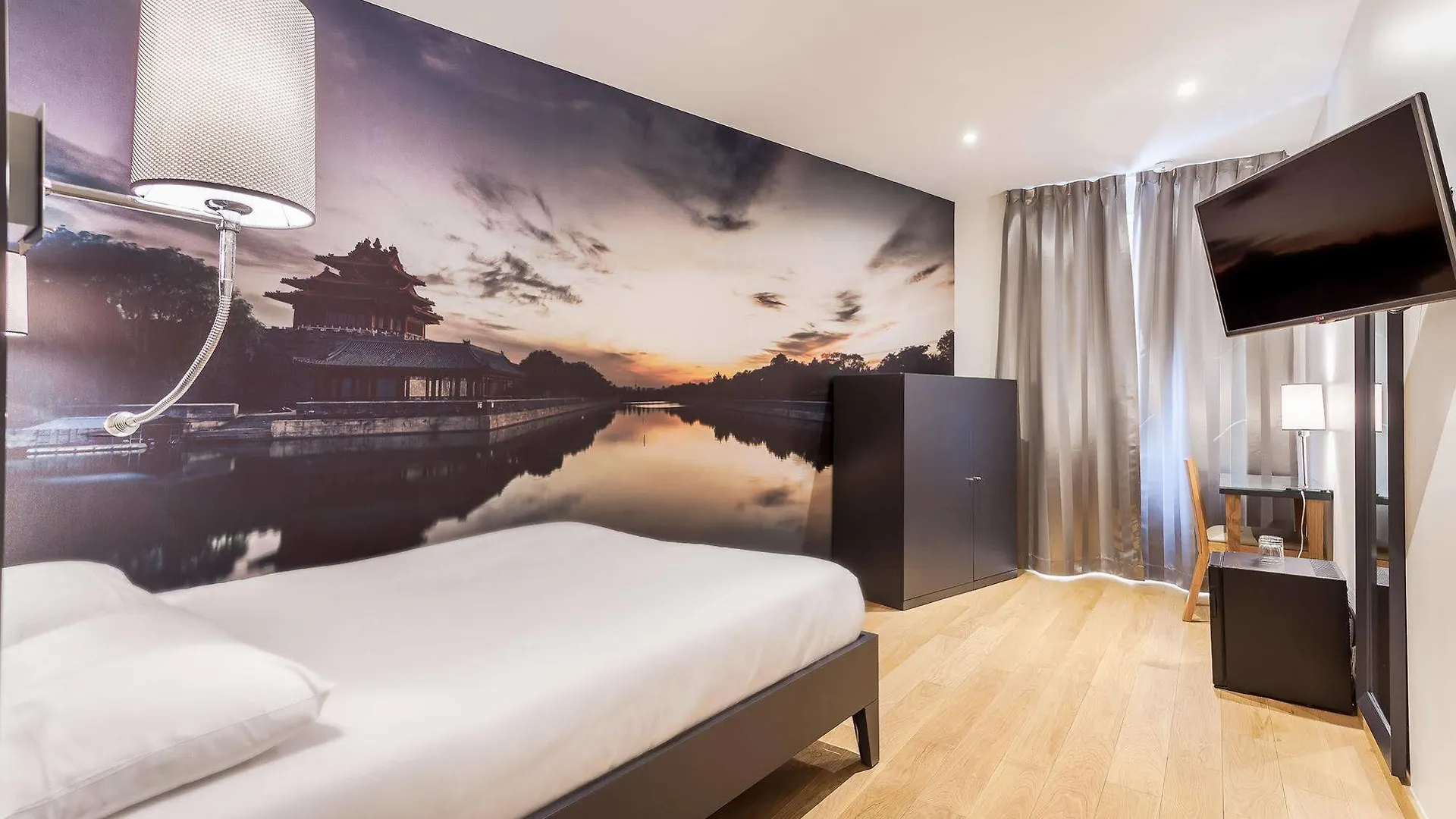 Jenner Hotel Paris